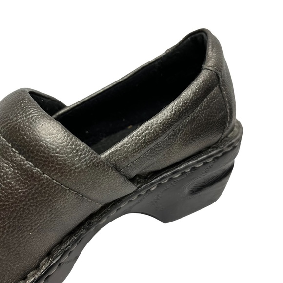 BOC BORN CONCEPT Pewter Clogs Faux Vegan Leather Comfort Shoes Metallic sz 7.5 - Picture 10 of 16